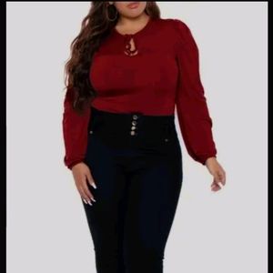 Curvy Sense Tie keyhole Bodysuit
